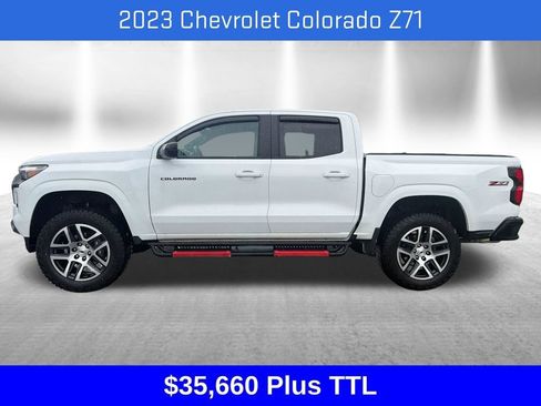 Used 2023 Chevrolet Colorado Z71 w/ Z71 Convenience Package 2 AWD/4WD image 2