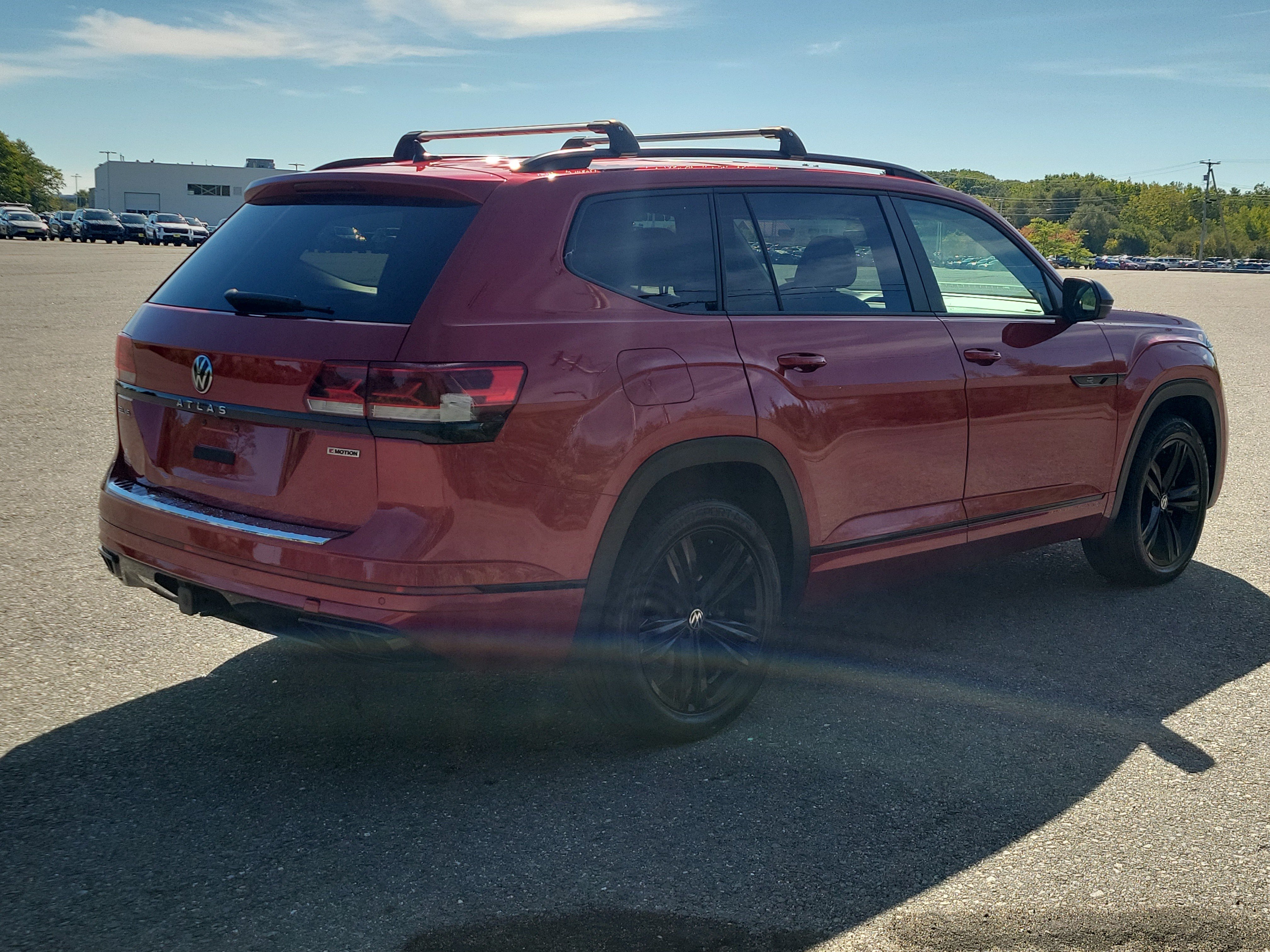 Used 2022 Volkswagen Atlas SEL R-Line AWD/4WD image 5