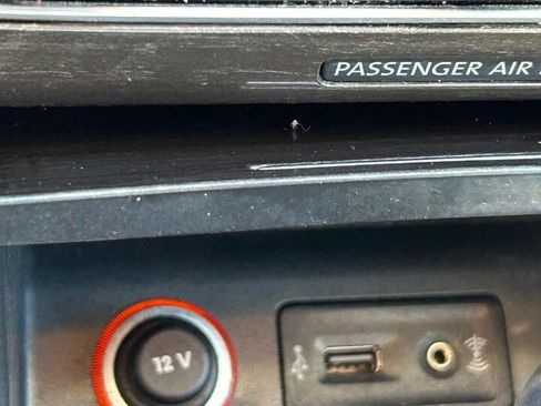 Used 2018 Volkswagen Passat 2.0T SE w/ SE Lighting Package image 25