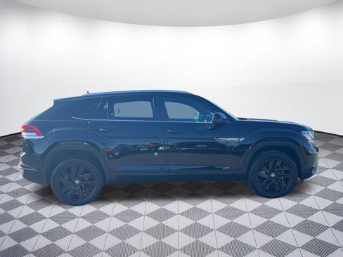 Certified 2023 Volkswagen Atlas Cross Sport SE w/ Panoramic Sunroof Package image 7