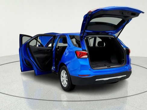 Certified 2024 Chevrolet Equinox LT FWD image 11