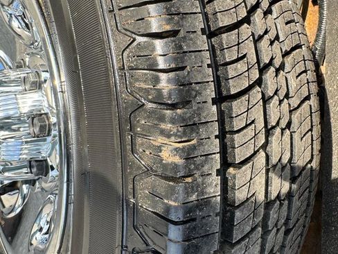 Used 2014 Chevrolet Express 2500 image 9