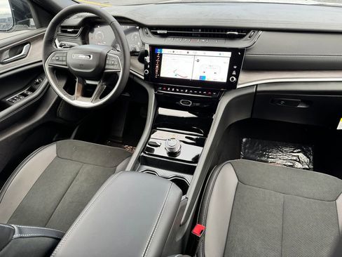 New 2026 Jeep Grand Cherokee L 4WD image 11