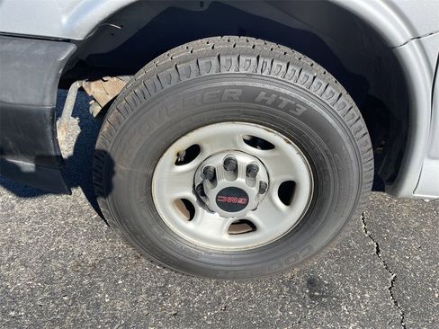 Used 2019 GMC Savana 2500 w/ Driver Convenience Package image 5