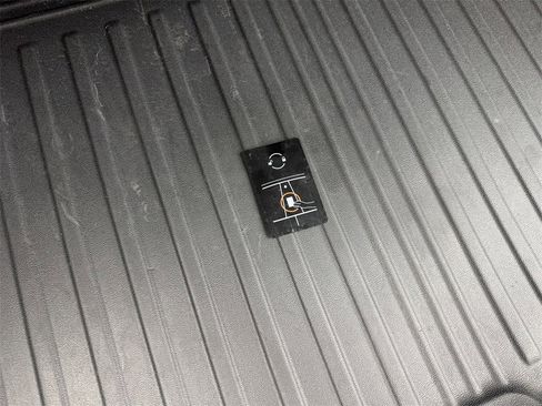 Used 2021 Tesla Model 3 Standard Range Plus image 76