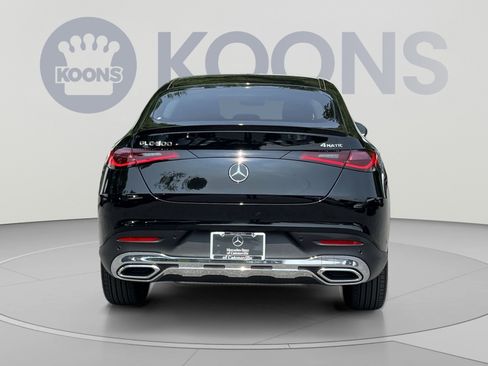 Used 2025 Mercedes-Benz GLC 300 4MATIC image 10