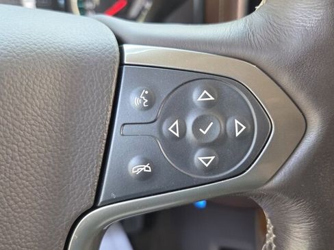 Used 2018 Chevrolet Silverado 1500 High Country AWD/4WD image 24