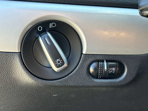 Used 2013 Volkswagen Jetta SE FWD image 28