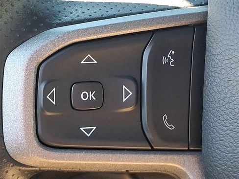 Used 2024 RAM 2500 Tradesman w/ Chrome Appearance Group image 20