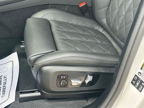 Used 2026 BMW X5 xDrive40i AWD/4WD image 12