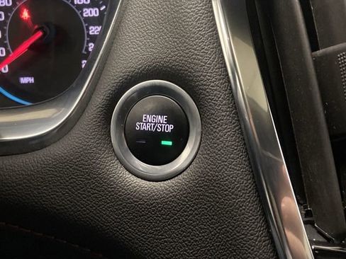 Used 2023 Chevrolet Traverse RS image 23