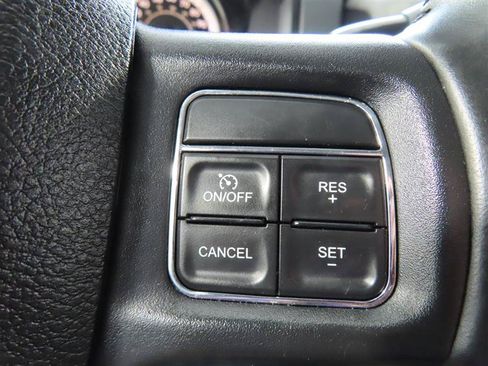 Used 2017 RAM 2500 SLT AWD/4WD image 19