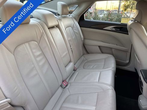 Used 2017 Lincoln MKZ Reserve image 11