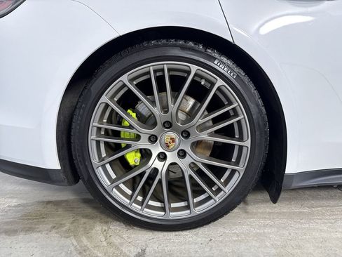 Certified 2023 Porsche Panamera 4 image 16