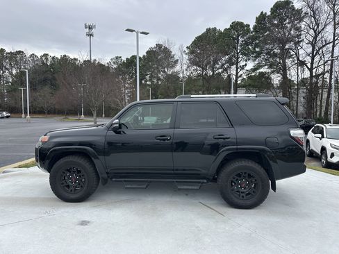 Used 2023 Toyota 4Runner SR5 Premium image 7