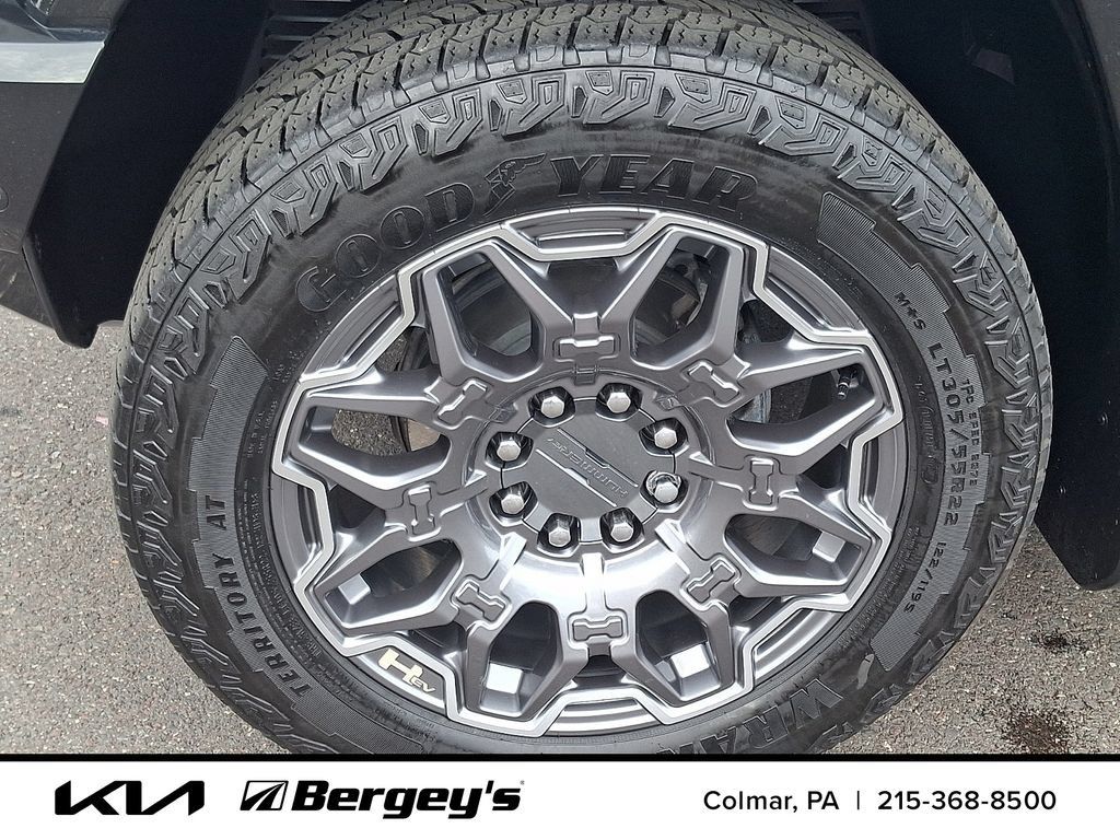 Used 2024 GMC Hummer EV 3X w/ LPO, Illumination Package AWD/4WD image 10
