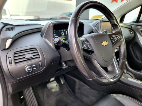 Used 2015 Chevrolet Volt Premium w/ Premium Trim Package image 19