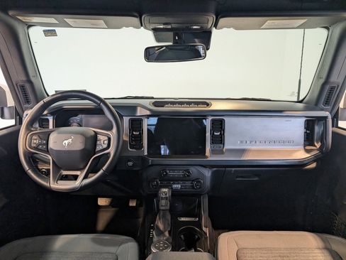 Used 2023 Ford Bronco Outer Banks w/ Sasquatch Package image 14