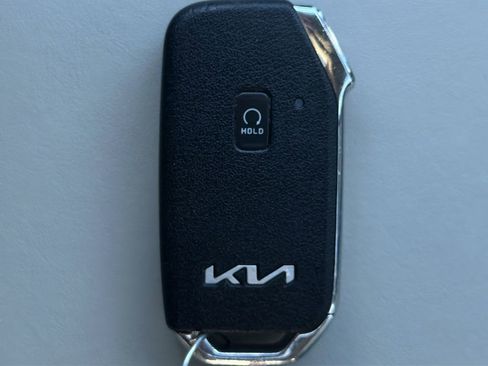 Used 2022 Kia Telluride EX w/ EX Premium Package FWD image 25