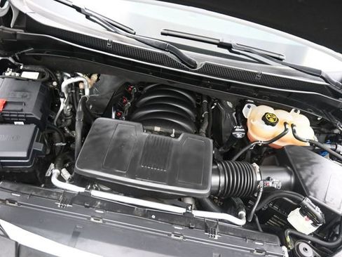 Used 2022 Chevrolet Tahoe LT w/ Luxury Package image 32