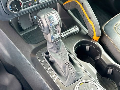 Used 2022 Ford Bronco Badlands image 23