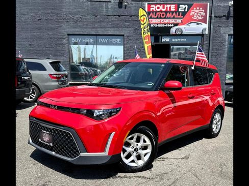 Used 2023 Kia Soul LX w/ Option Group 015 image 1