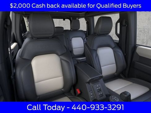 New 2026 Ford Bronco Outer Banks w/ Sasquatch Package AWD/4WD image 12