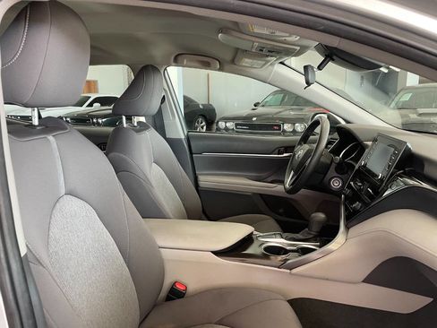 Used 2022 Toyota Camry LE image 26