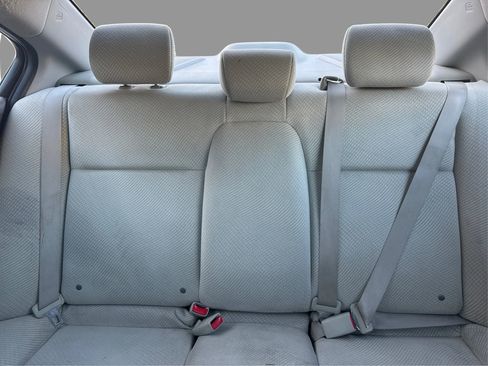 Used 2012 Honda Civic Hybrid Sedan image 17