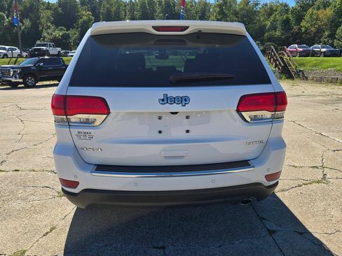 Used 2017 Jeep Grand Cherokee Limited AWD/4WD image 4