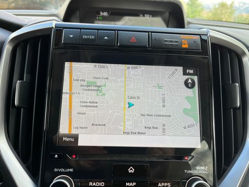 Used 2022 Subaru Ascent Limited w/ Technology Package image 24