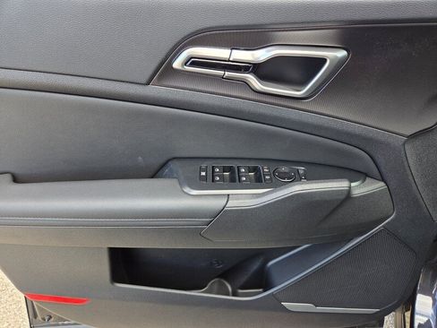 New 2026 Kia Sportage EX image 10