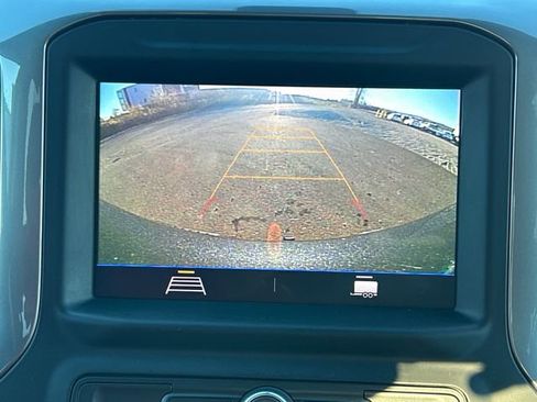 Used 2021 Chevrolet Silverado 1500 Custom Trail Boss image 23