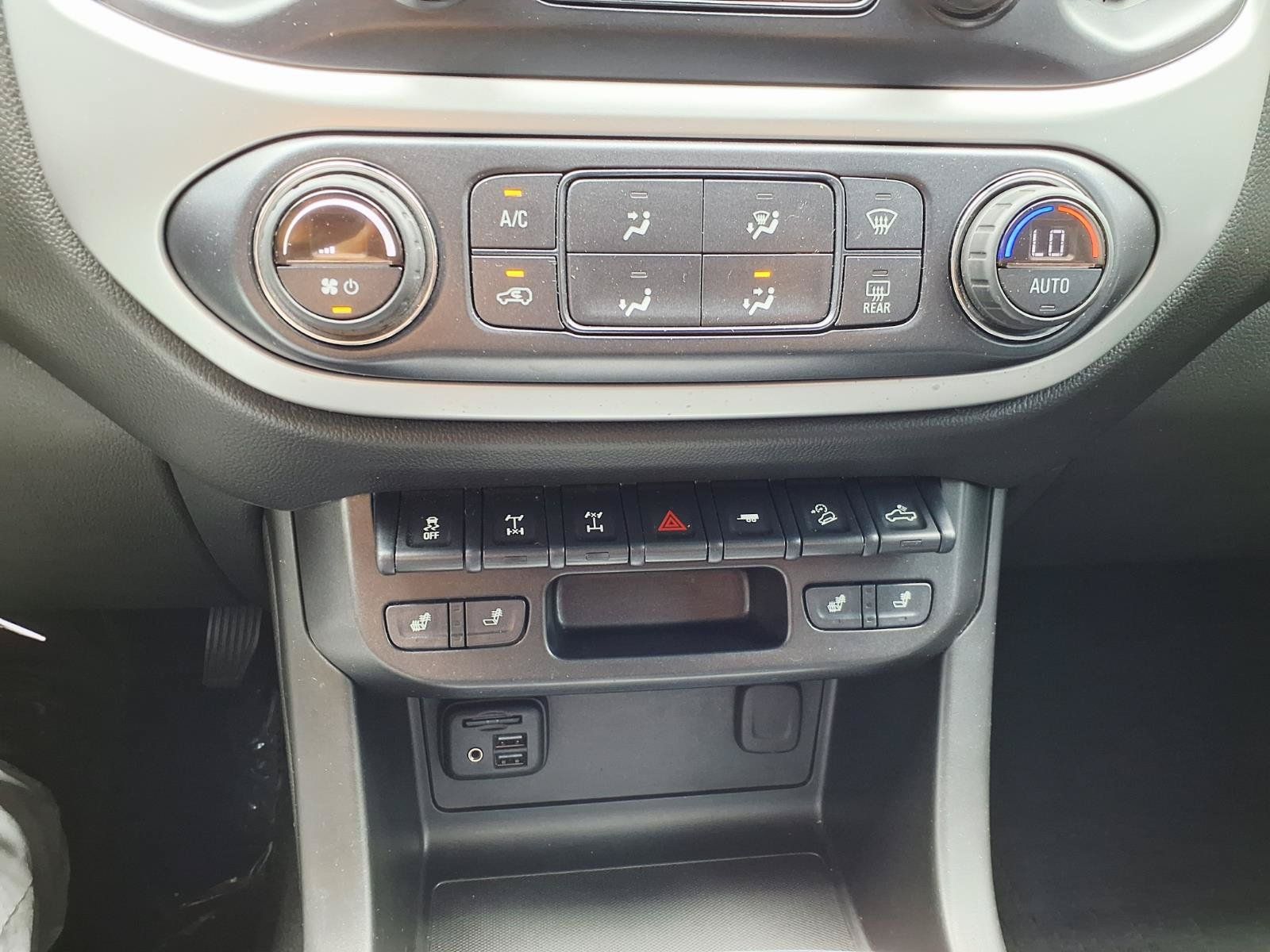 Used 2021 Chevrolet Colorado ZR2 w/ Colorado ZR2 Bison Edition AWD/4WD image 23