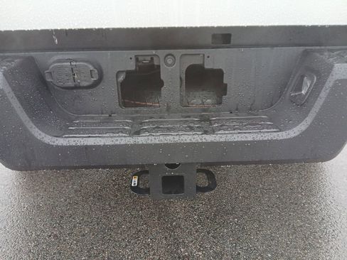 New 2025 Toyota Tacoma TRD Off-Road image 10