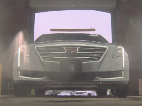 Used 2018 Cadillac CT6 Platinum AWD/4WD image 2