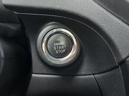 Used 2022 Subaru Ascent Touring w/ Popular Package #2A image 8