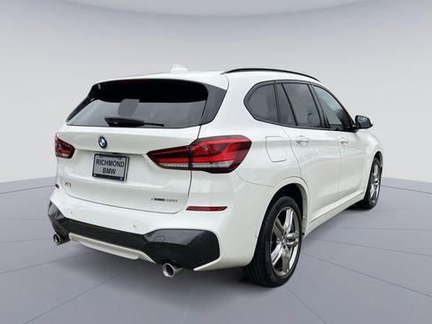 Used 2022 BMW X1 xDrive28i w/ M Sport Package image 5