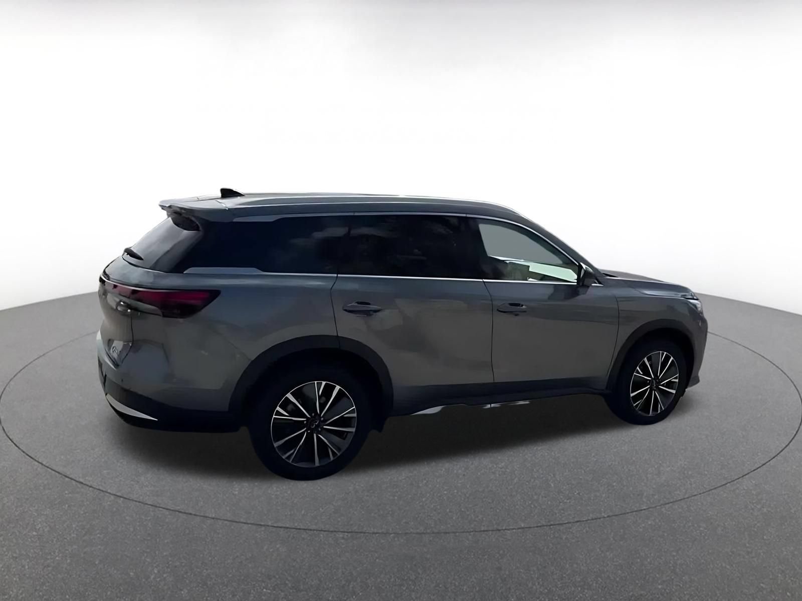 Used 2026 INFINITI QX60 Luxe FWD image 14