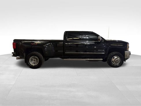 Used 2019 Chevrolet Silverado 3500 LTZ w/ Duramax Plus Package image 6