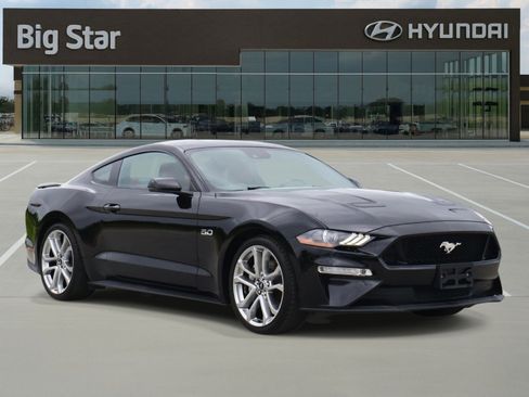 Used 2022 Ford Mustang GT Premium w/ Equipment Group 401A RWD image 6