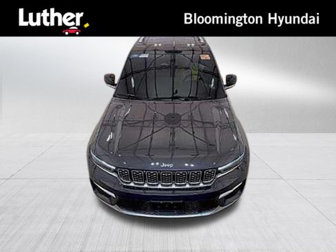 Used 2023 Jeep Grand Cherokee Summit AWD/4WD image 1