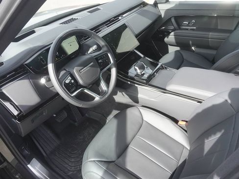 New 2026 Land Rover Range Rover Sport SE AWD/4WD image 18