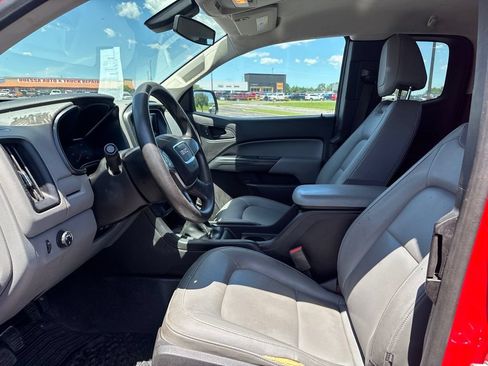 Used 2017 GMC Canyon W/T w/ Convenience Package RWD image 9
