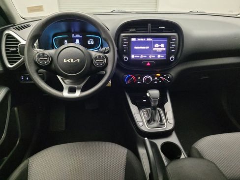 Used 2023 Kia Soul LX w/ Option Group 015 FWD image 22