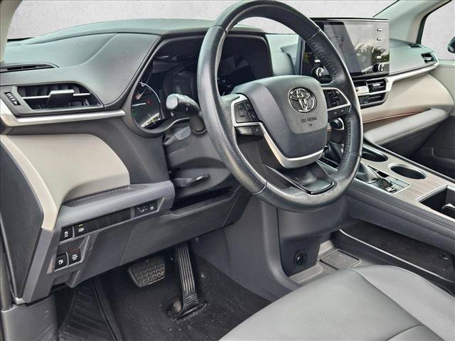 Used 2022 Toyota Sienna XLE FWD image 9