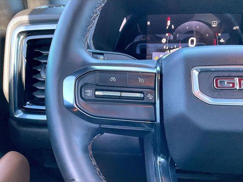 Used 2023 GMC Canyon AT4 w/ AT4 Premium Package image 10