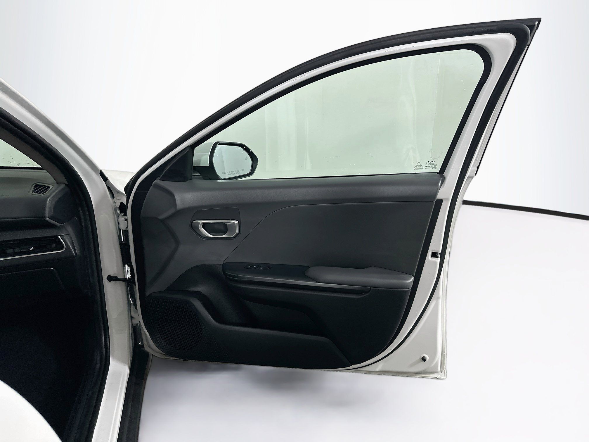 Used 2025 Kia K4 FWD image 30