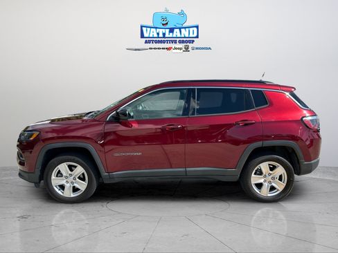 Used 2022 Jeep Compass Latitude AWD/4WD image 2