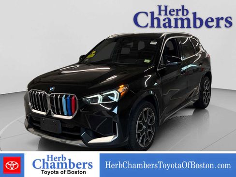 Used 2023 BMW X1 xDrive28i w/ Convenience Package AWD/4WD image 9